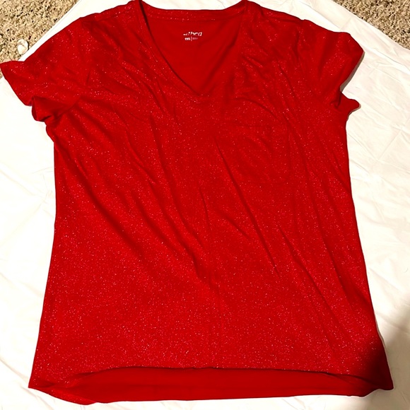 Red shiny top. 2XL - Picture 1 of 4